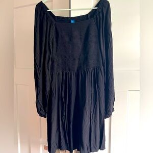 NWT! Old Navy, medium, black, smocked, long-sleeved dress